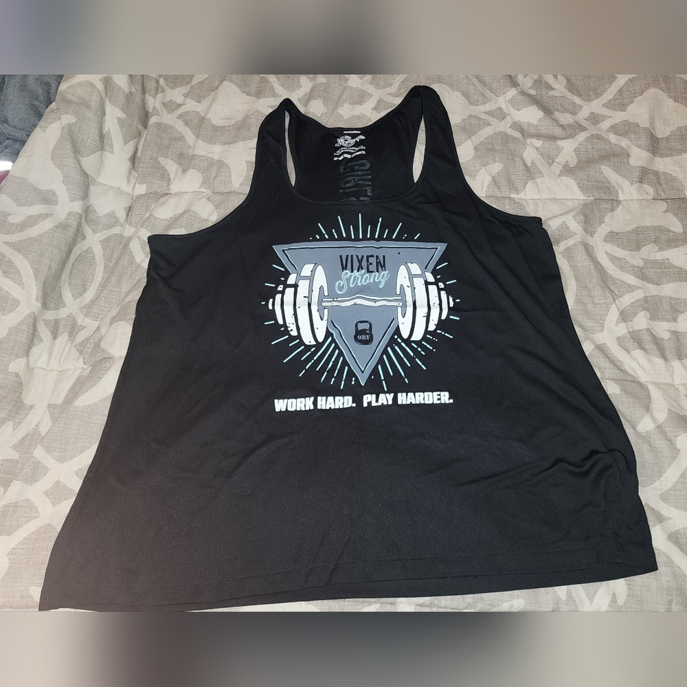 Offroad Vixen workout tank NWOT
